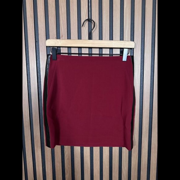 Sandro Skirt 1 / S Womens Red Black Leather Trim Pencil Mini Back 1/4 Zip - Picture 1 of 7